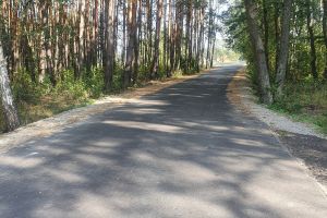 Zmodernizowana droga w Tłoczyźnie