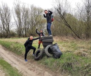 Sprzątanie brzegów Warty