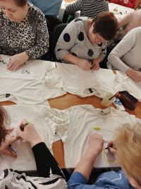 Warsztaty rękodzieła- malowanie koszulek