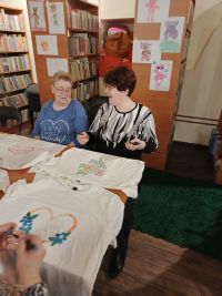 Warsztaty rękodzieła- malowanie koszulek