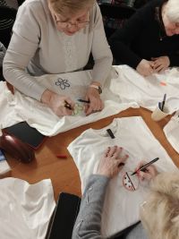 Warsztaty rękodzieła- malowanie koszulek