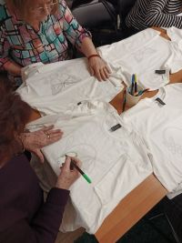 Warsztaty rękodzieła- malowanie koszulek