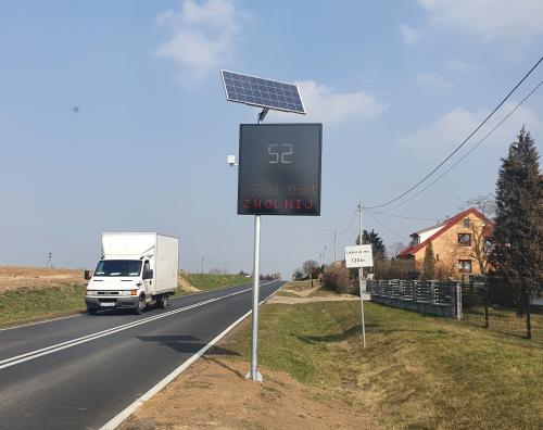 Uwaga - zwolnij!