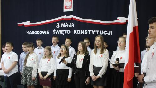 Obchody świąt majowych w Szkole Podstawowej w Lisewie
